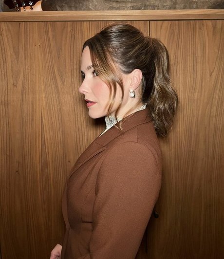 Sophia Bush high quality pornstar photo