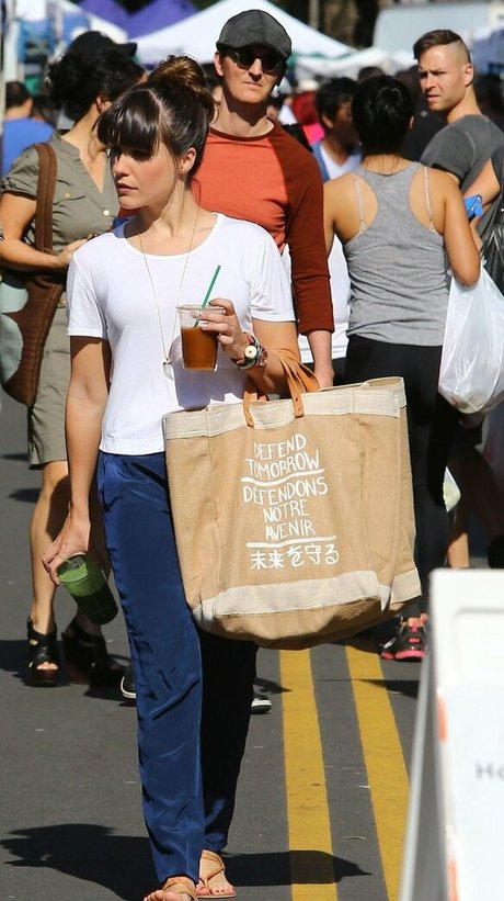 Sophia Bush model xxx picture