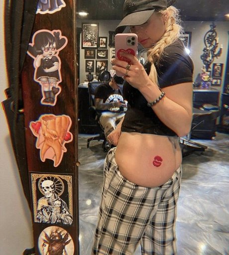 Elena Davies model erotic galleries