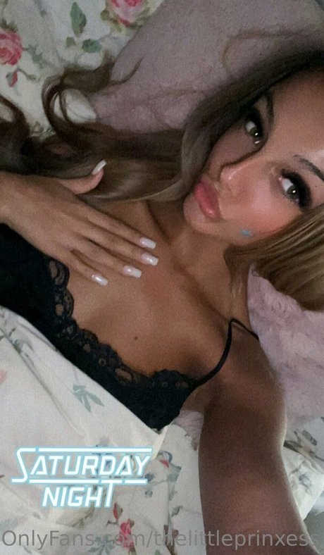 tinkerbell230 model hot pic