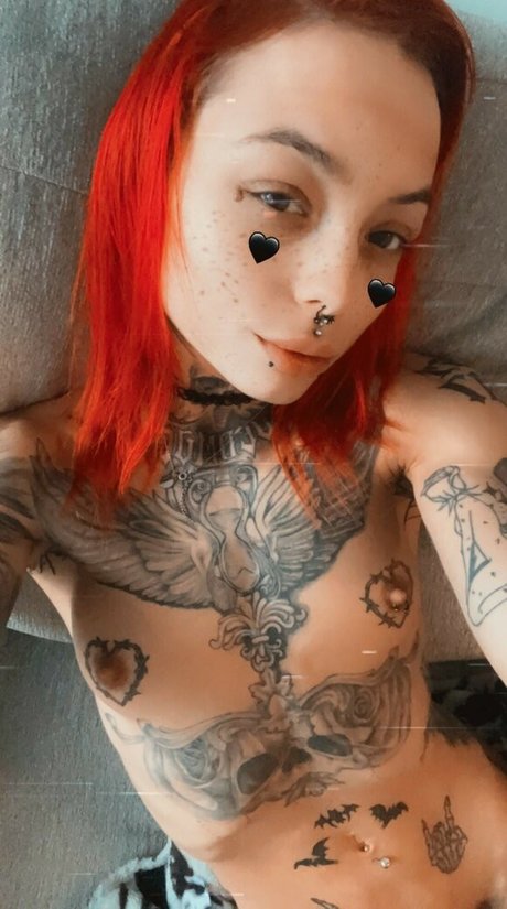 Luna Extreme adult star images