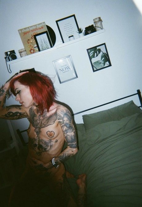 Luna Extreme adult star pic