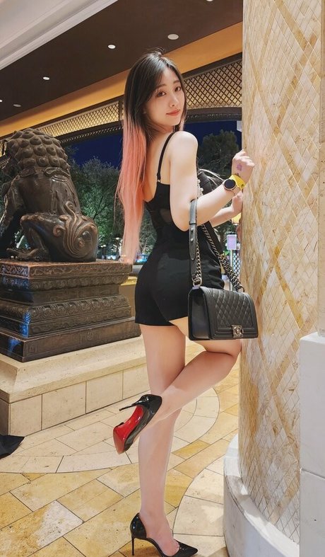 dear chuu pornstar adult picture