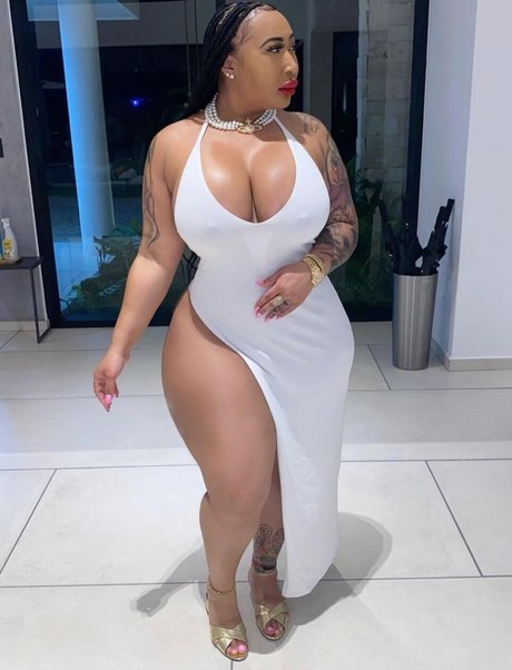 Tokyo Drift naked pornstar img