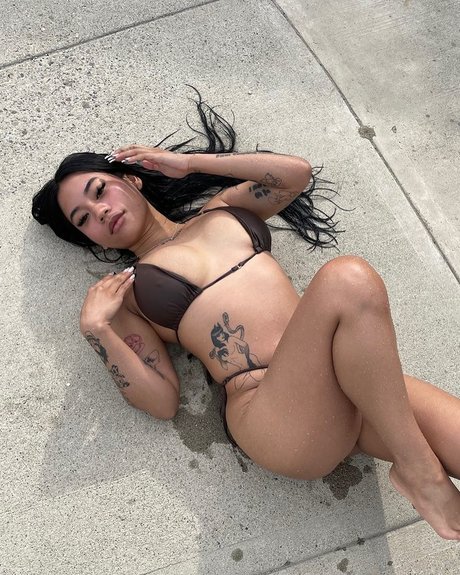 Lil6uapoo best actress gallery