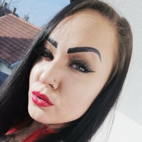 shiny queen best pornstar image