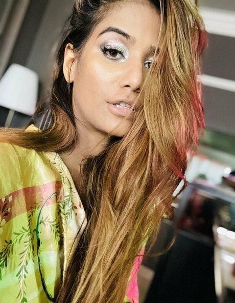 Poonam Pandey model best pic