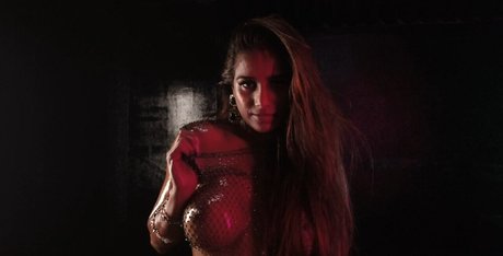 Poonam Pandey star erotic pics