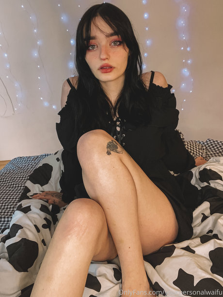 leggings onlyfans pornographic image