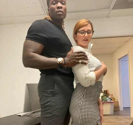 King louie erotic actress photo