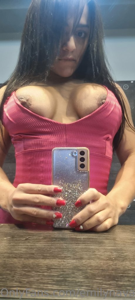 Emily Nava model pornographic picture