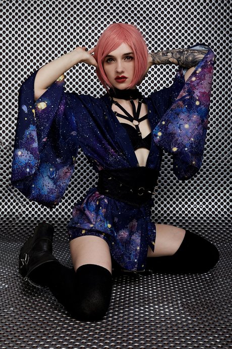 chubby babe onlyfans art nude pic