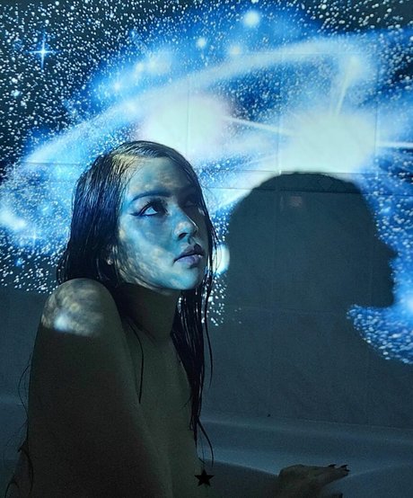 Exoticwildflower pretty model archive