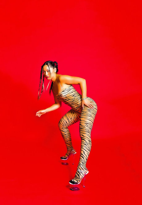 cute ass onlyfans hot image