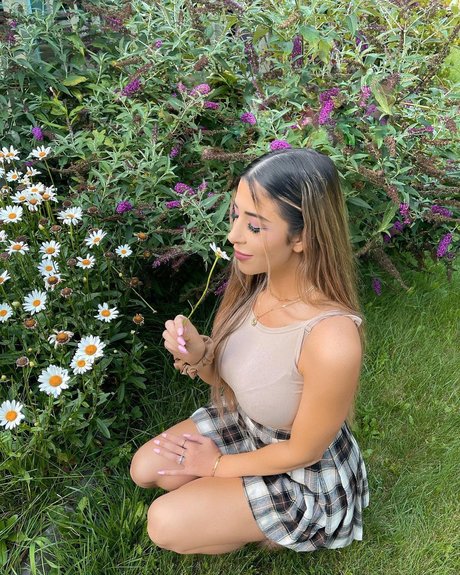 female popular onlyfans art xxx galleries