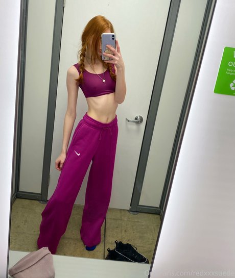 RedXXXSuede star best photo