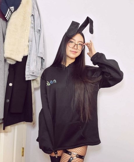 Peachkissxx model hd image