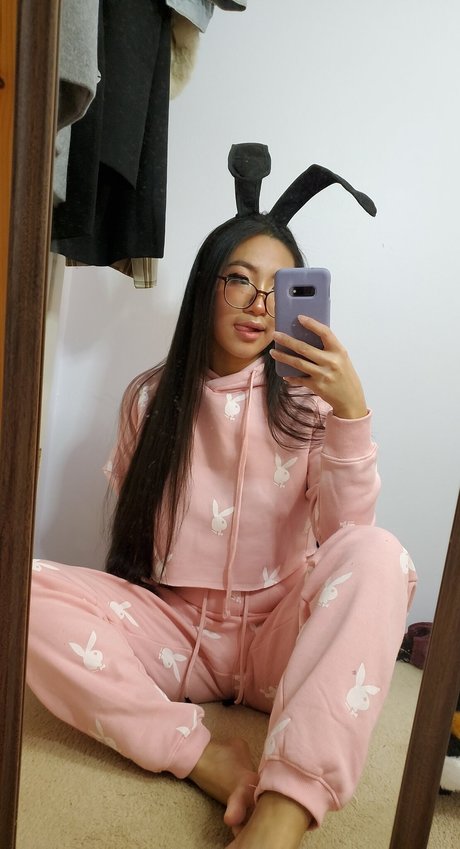 Peachkissxx pornstar art pic