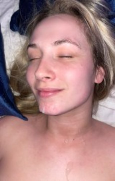 katiebeex perfect star pics