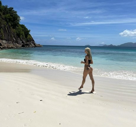 lingerie blowjob onlyfans beautiful image