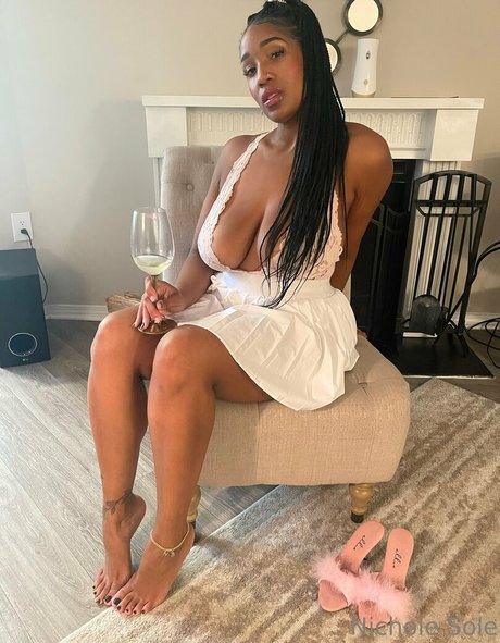 Nichole Sole star art pic