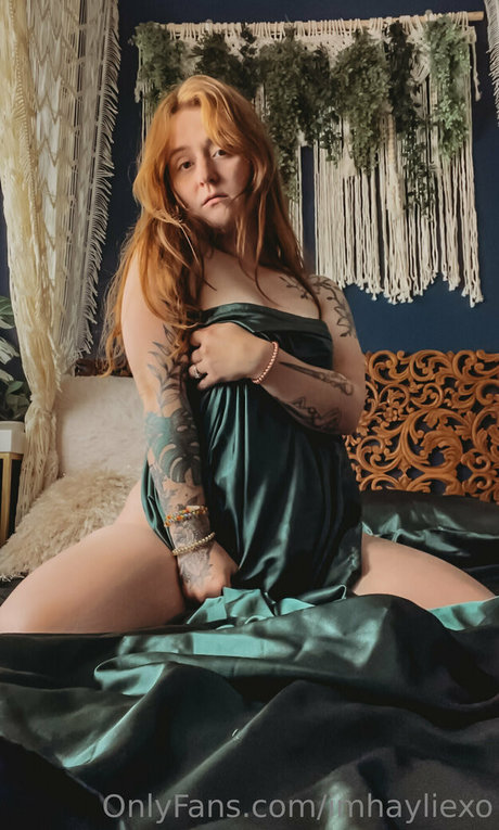 imhayliexo star hot pics