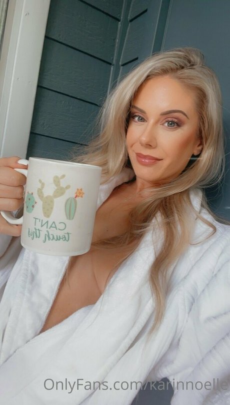 female influencer onlyfans pretty photos