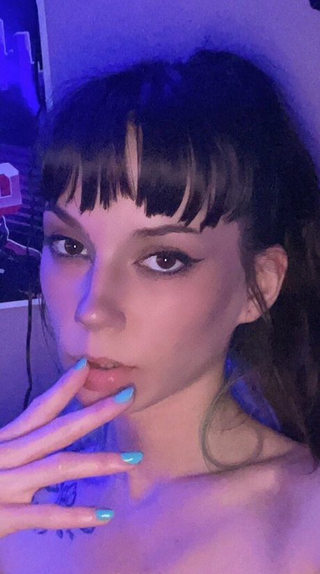 bel0vedbambi pornstar erotic picture