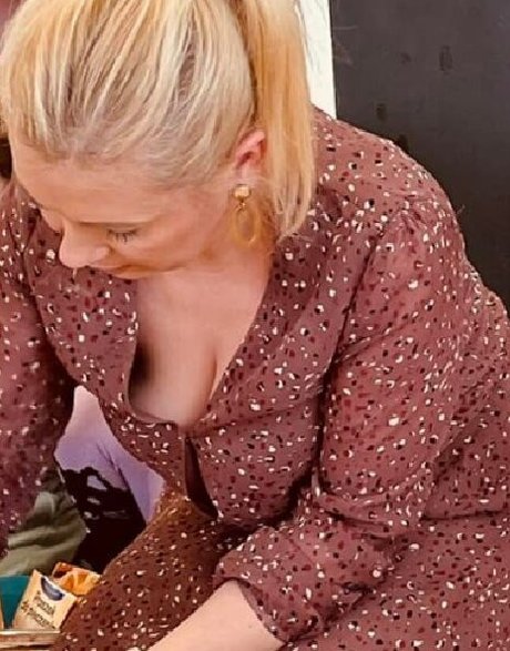 ebony squirt onlyfans nude pictures