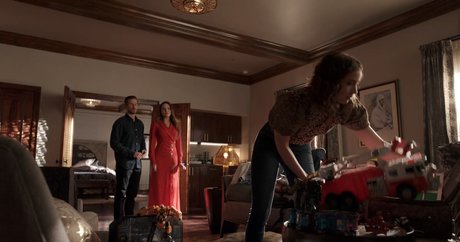 Emily Rudd star hot img