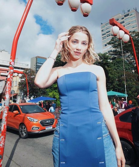 Emily Rudd sex actress archive