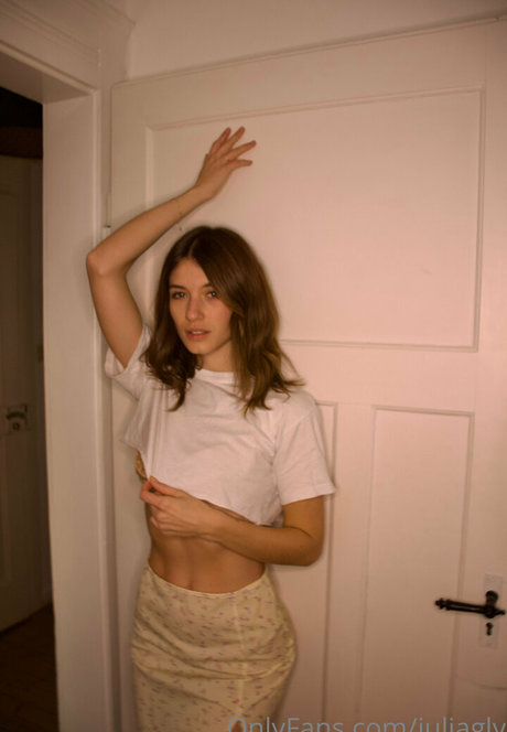 Julia Gauly nice actress picture