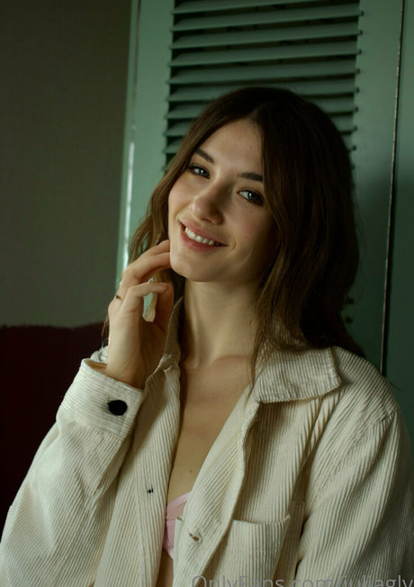 Julia Gauly nude star photo