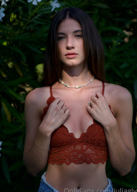 cuckold feet onlyfans pornographic pic