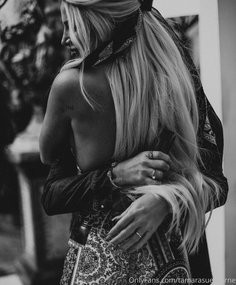 pointy tits onlyfans sexy xxx pictures