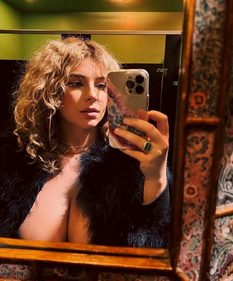 blonde shemale onlyfans free nude archive