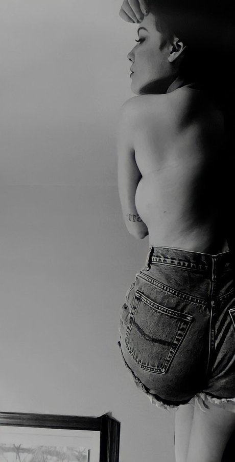 Halsey free actress images