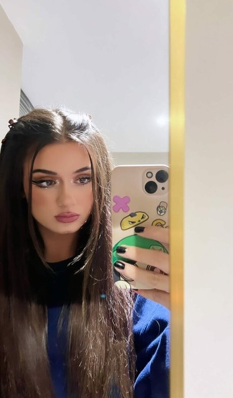 Ailincia sexy star archive