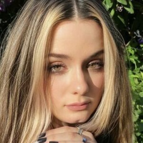 Ailincia beautiful pornstar img