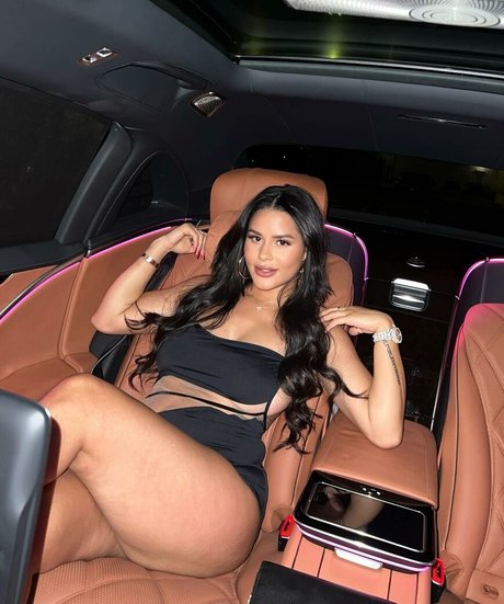 old lady onlyfans hot pictures