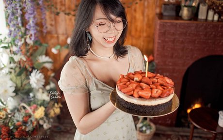 KitzCua nudes actress pictures