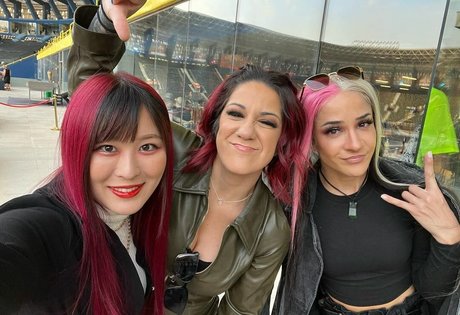 Bayley free model image