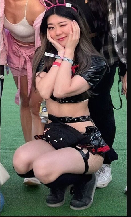 blonde shemale onlyfans free naked photo