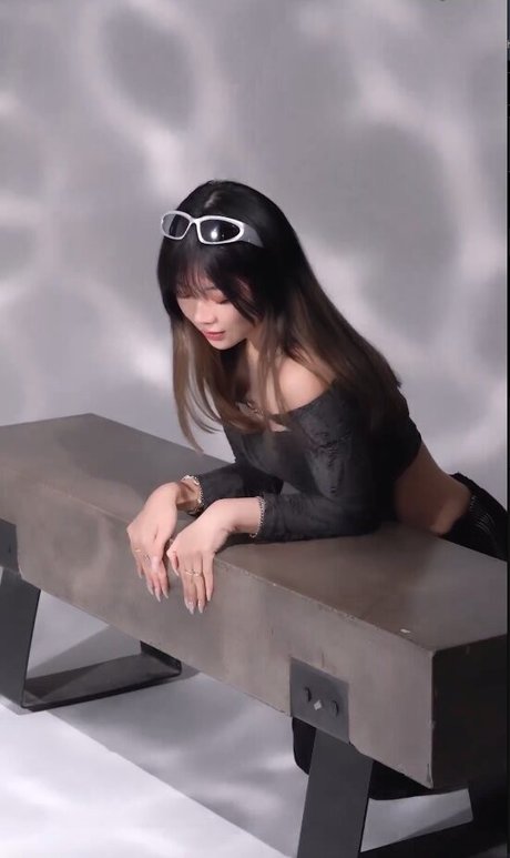 mature slut onlyfans art nude picture