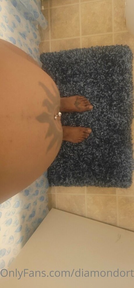 diamondortega naked model pictures