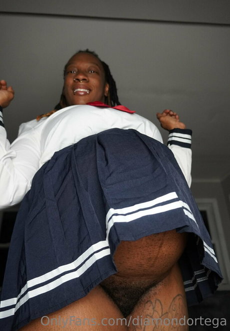 diamondortega model adult picture