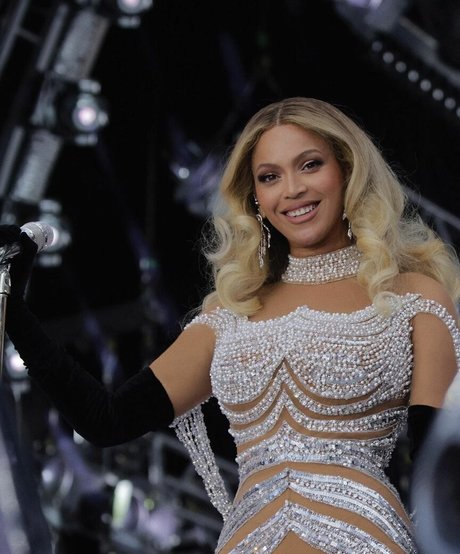 asian top onlyfans art nude archive