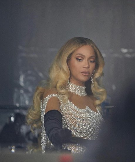 black teen onlyfans pretty picture