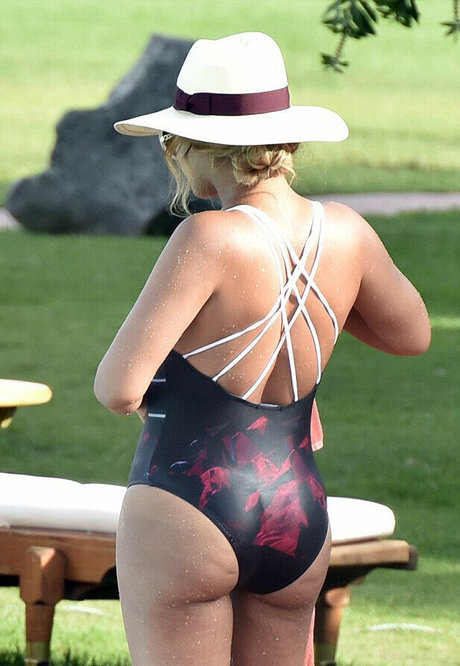 bbc blowjob onlyfans beautiful xxx image