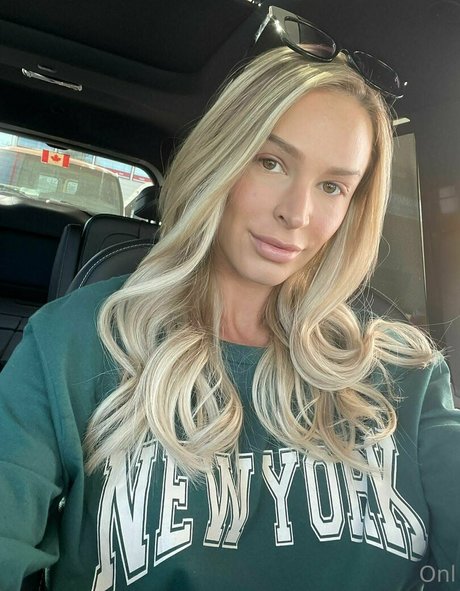 curvy kitty onlyfans hot sexy picture